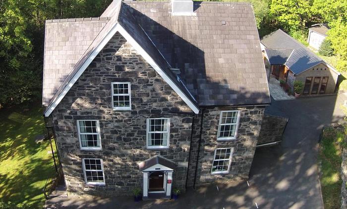 Bryn Du Mountain Centre, self catered accommodation in spacious Victorian House